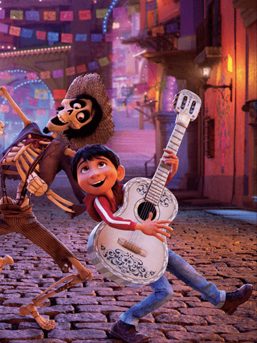 Disney/Pixar's Coco Piano, Vocal, Guitar scores gallery preview page 3