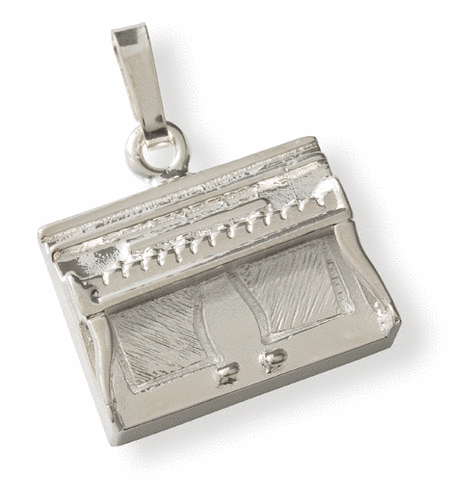 Silver pendant : upright piano