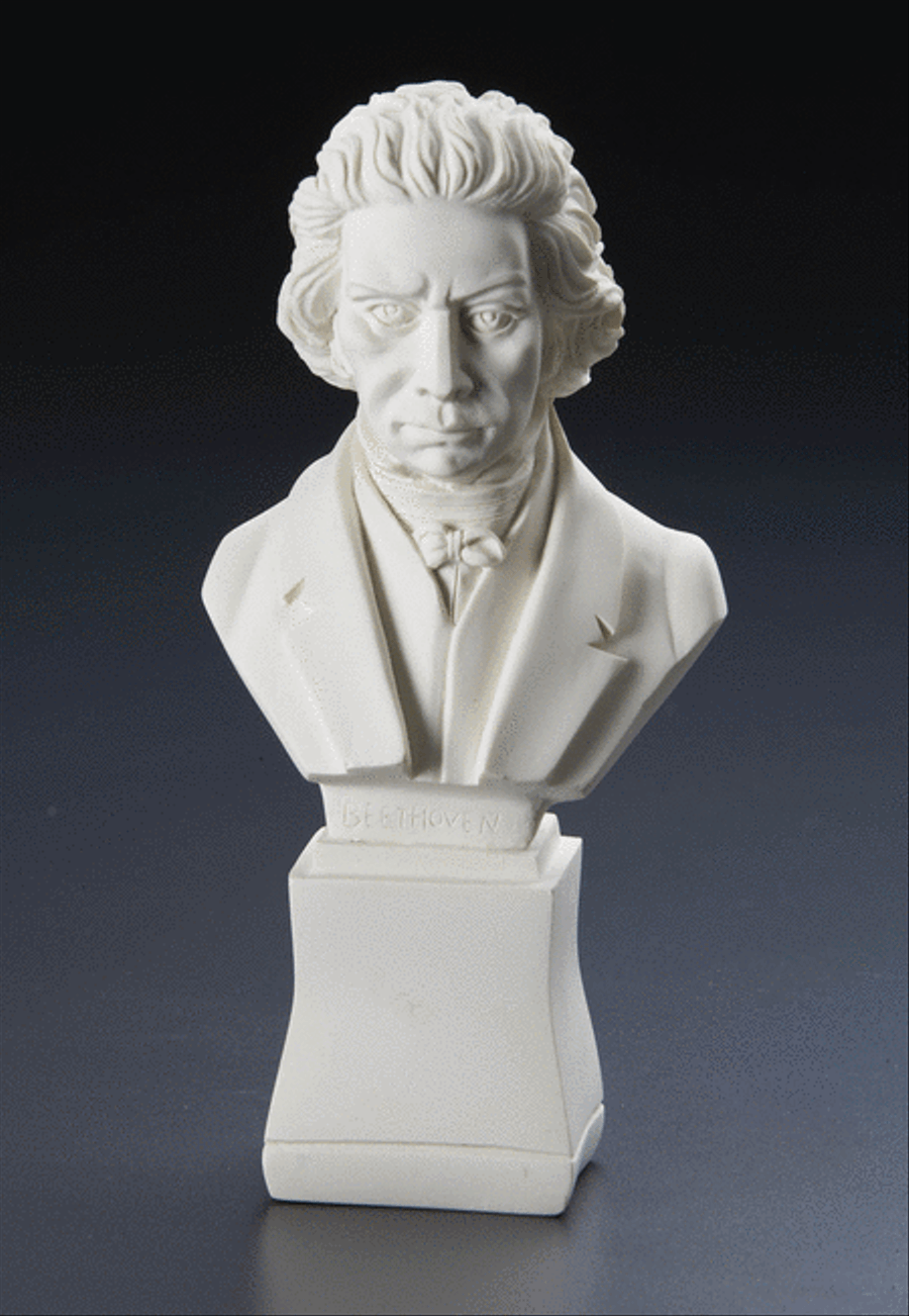 Beethoven 7 inch. Beethoven 7 inch. Music Statues scores gallery preview page 1
