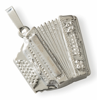 Silver pendant : accordion