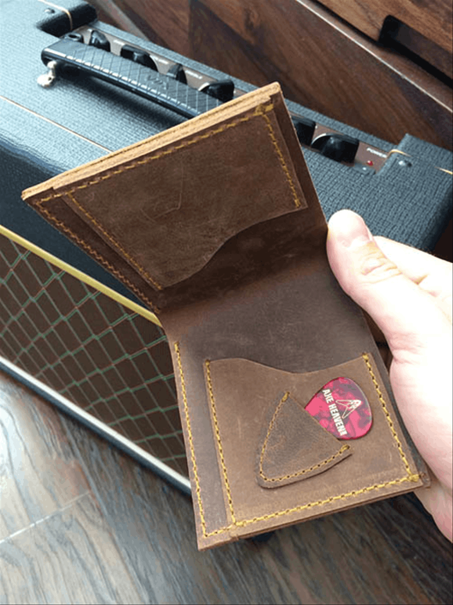 Blonde Electric Guitar Wallet Electric Guitar scores gallery preview page 3