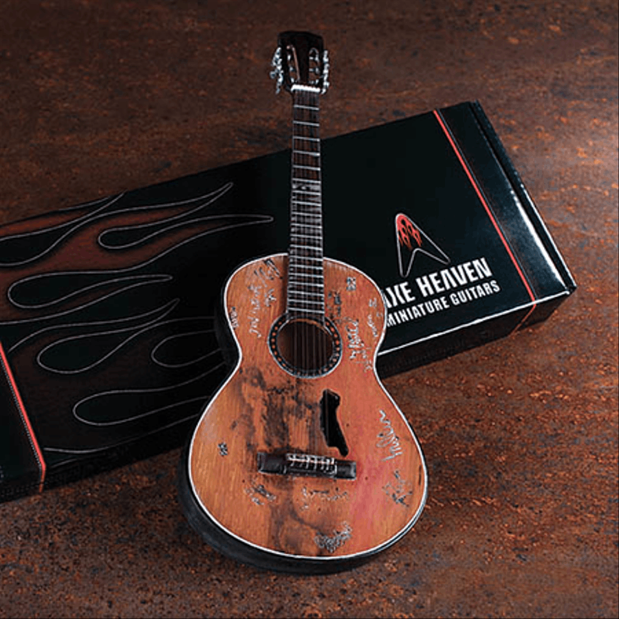 Willie Nelson Signature “Trigger” Acoustic Model Acoustic Guitar scores gallery preview page 2