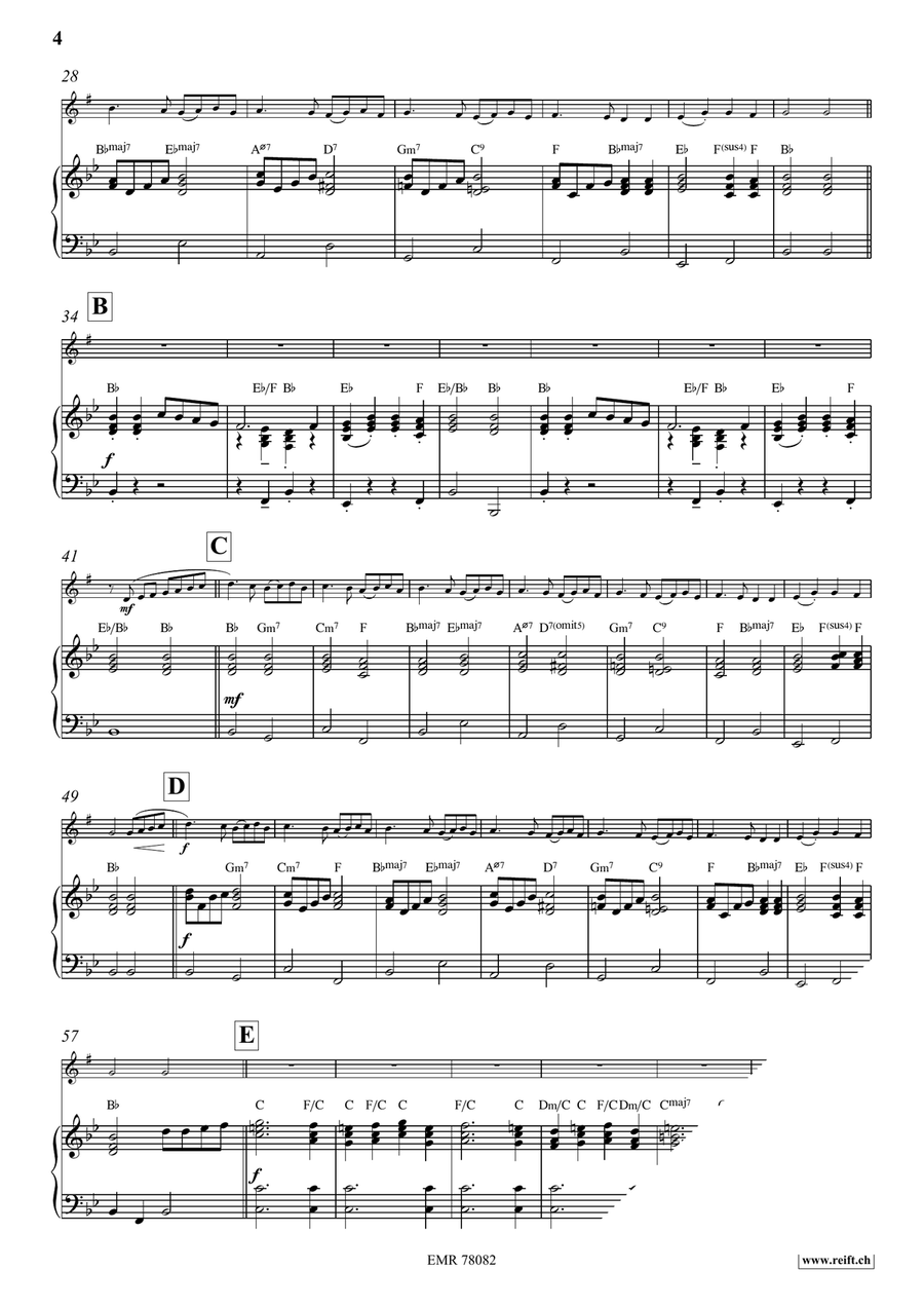 Ding Dong Merrily On High Voice Solo scores gallery preview page 5